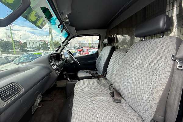 2000 Toyota HIACE RZH113R