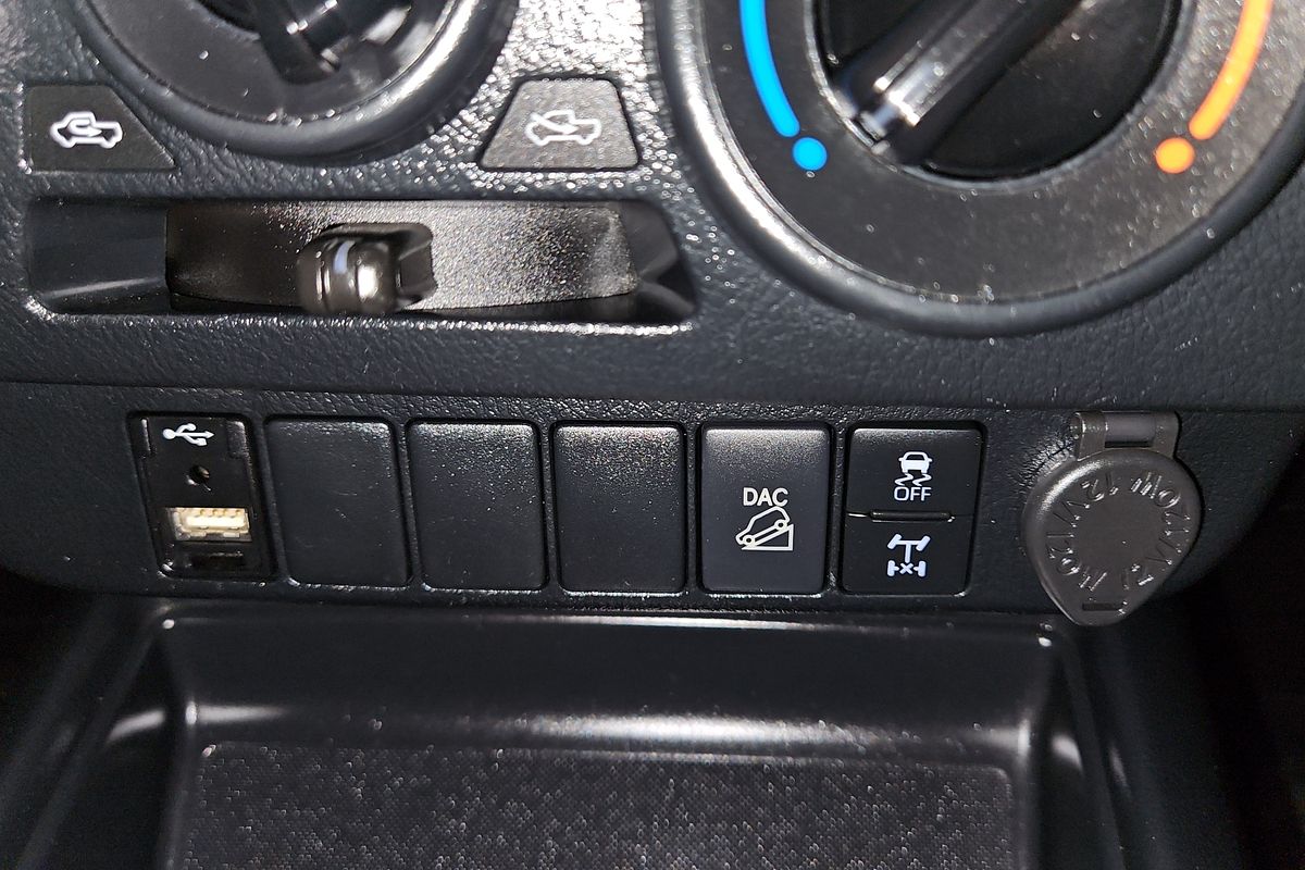 2021 Toyota Hilux SR GUN126R 4X4