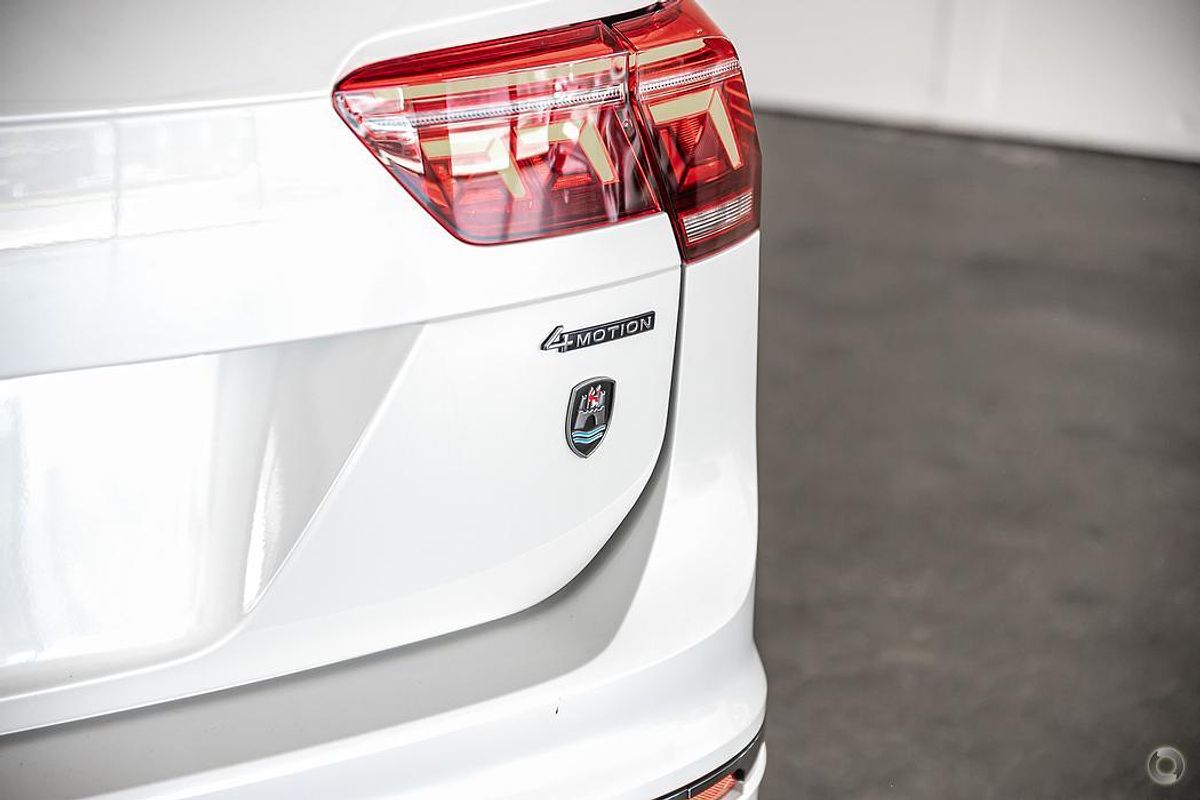 2024 Volkswagen Tiguan Wolfsburg Edition Allspace 5N