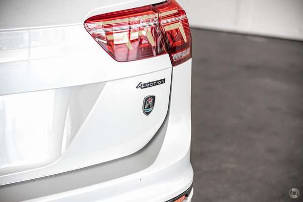 2024 Volkswagen Tiguan Wolfsburg Edition Allspace 5N