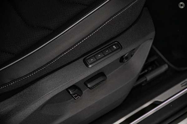 2024 Volkswagen Tiguan Wolfsburg Edition Allspace 5N