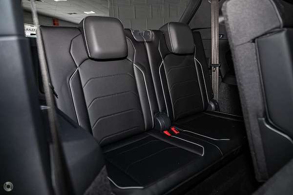 2024 Volkswagen Tiguan Wolfsburg Edition Allspace 5N