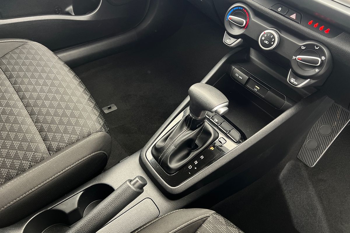 2022 Kia Rio S YB