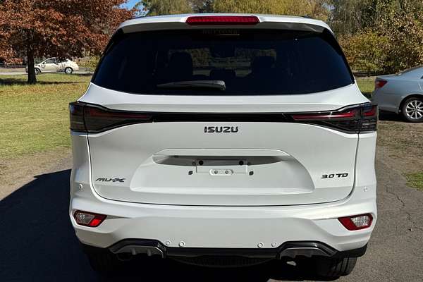 2025 Isuzu MU-X LS-T