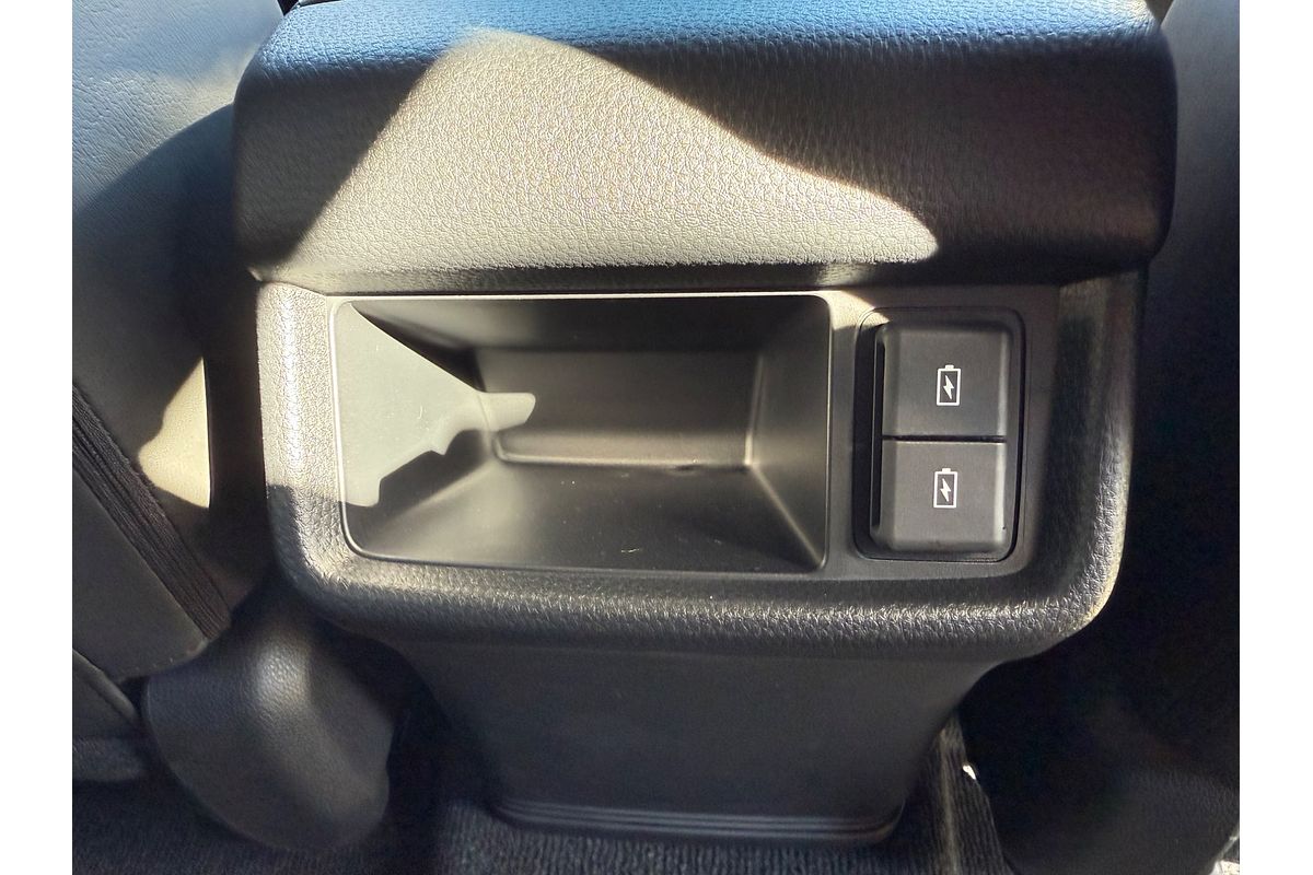 2025 Isuzu MU-X LS-T