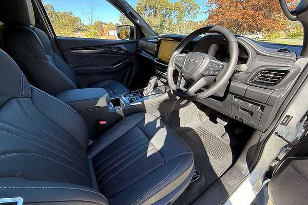 2025 Isuzu MU-X LS-T