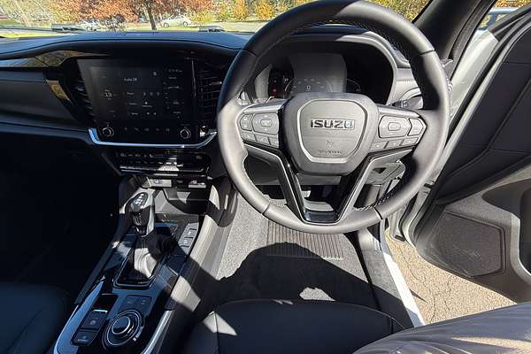 2025 Isuzu MU-X LS-T