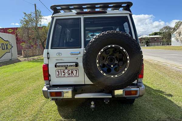 2017 Toyota Landcruiser GXL VDJ76R