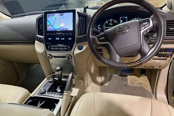 2020 Toyota Landcruiser Sahara VDJ200R