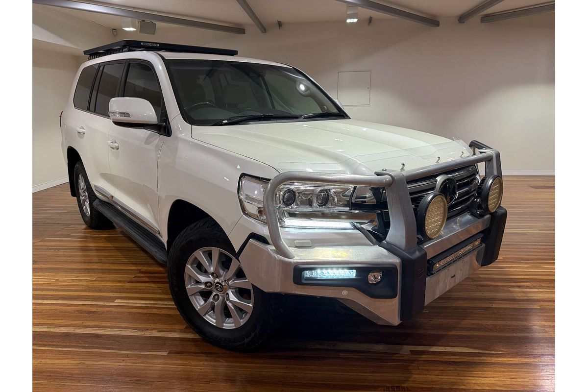 2020 Toyota Landcruiser Sahara VDJ200R
