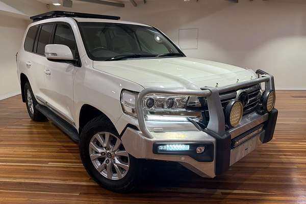 2020 Toyota Landcruiser Sahara VDJ200R