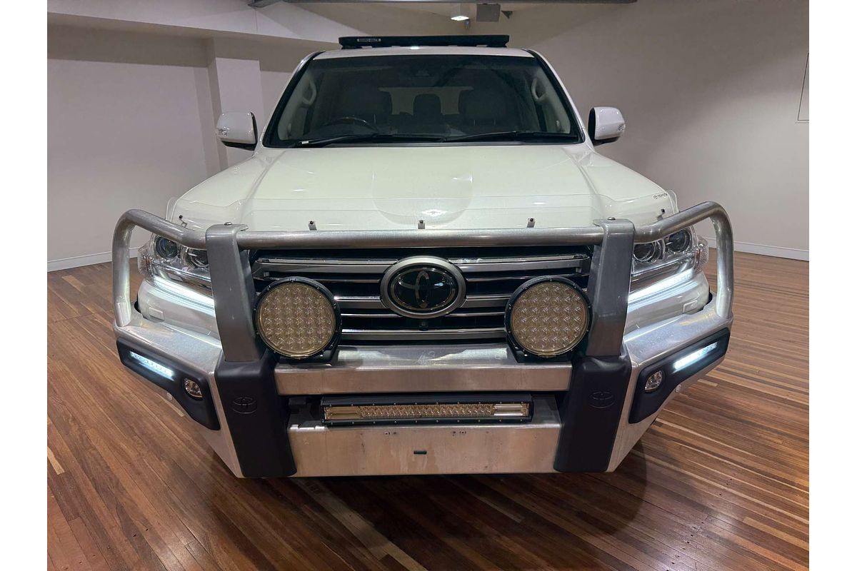 2020 Toyota Landcruiser Sahara VDJ200R
