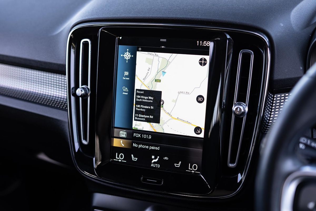 2021 Volvo XC40 T5 R-Design