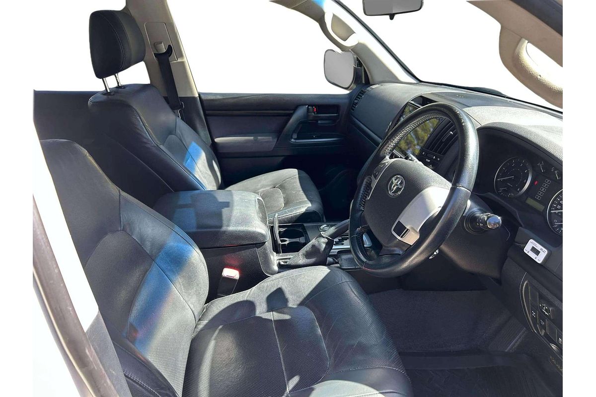 2013 Toyota Landcruiser Altitude VDJ200R