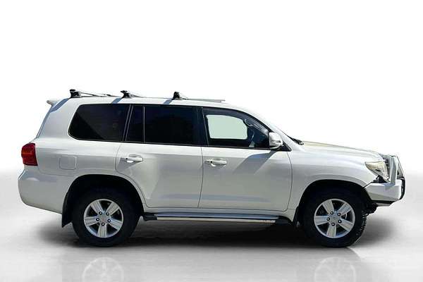 2013 Toyota Landcruiser Altitude VDJ200R