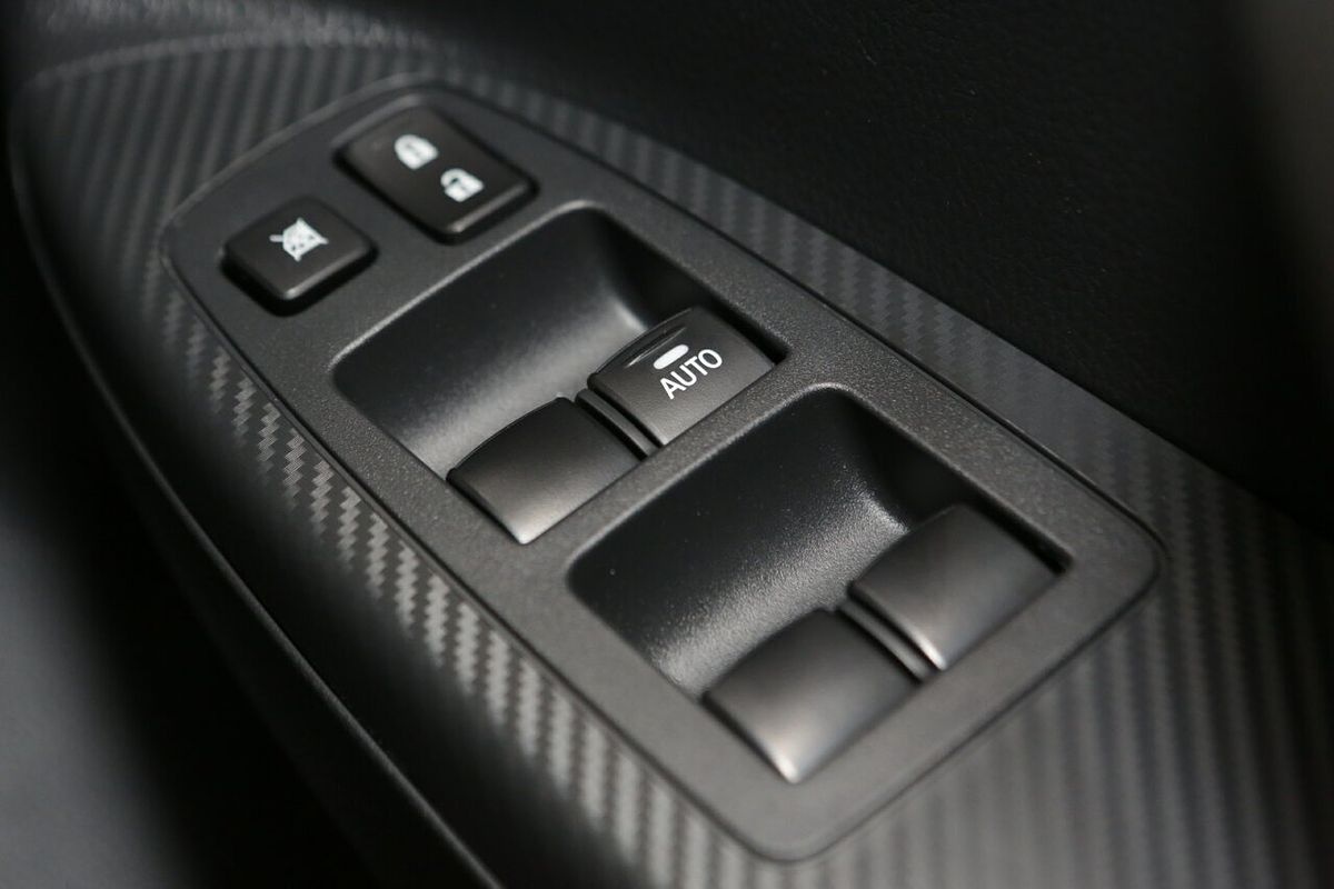 2024 Mitsubishi Eclipse Cross ES YB