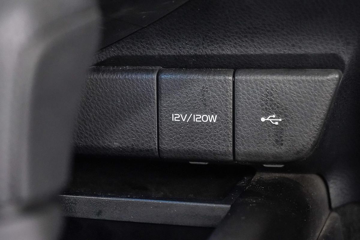 2022 Toyota Camry Ascent AXVH70R