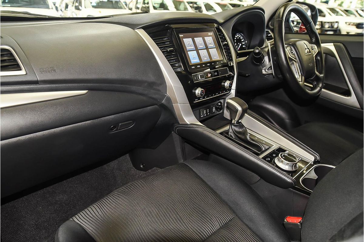 2022 Mitsubishi Pajero Sport GLS QF