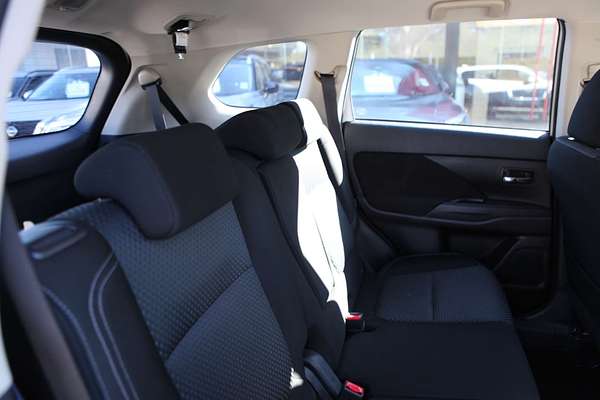 2018 Mitsubishi Outlander ES ZL