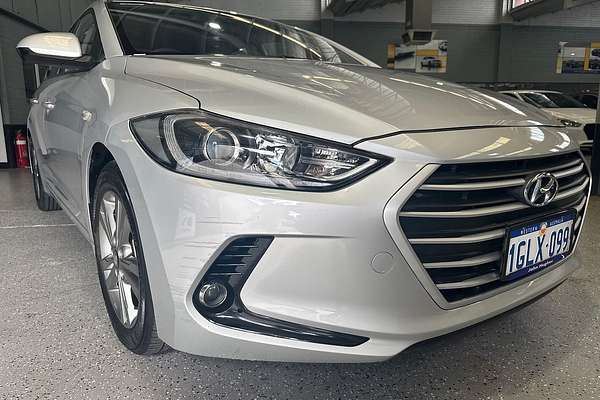 2017 Hyundai Elantra Active AD