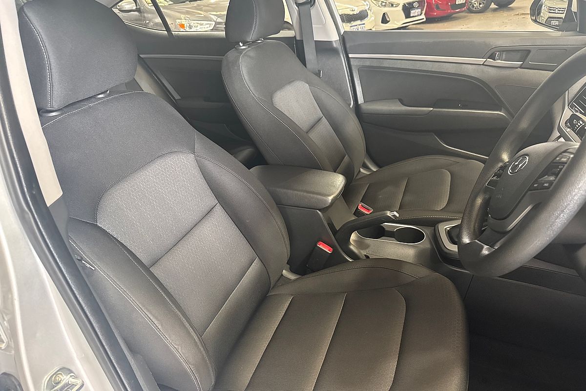 2017 Hyundai Elantra Active AD