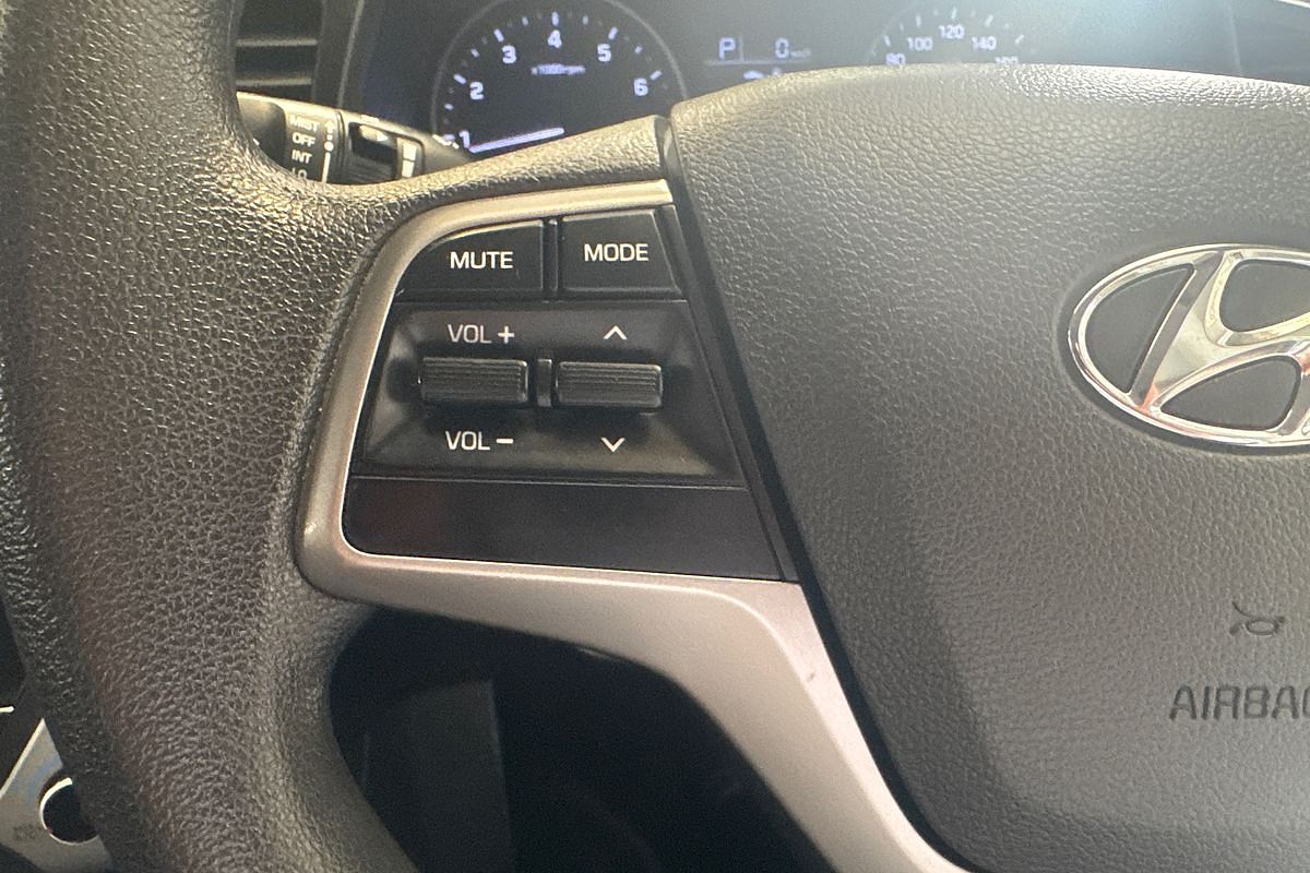 2017 Hyundai Elantra Active AD