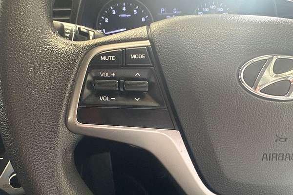 2017 Hyundai Elantra Active AD