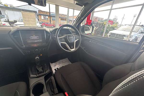 2023 Isuzu D-MAX SX High Ride Rear Wheel Drive