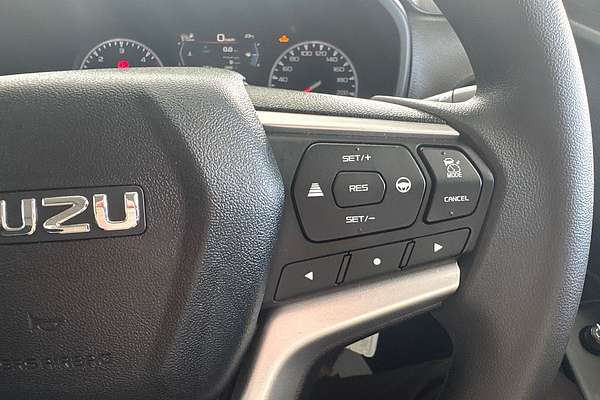 2023 Isuzu D-MAX SX High Ride Rear Wheel Drive