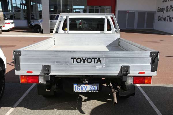 2015 Toyota Hilux Workmate TGN121R Rear Wheel Drive