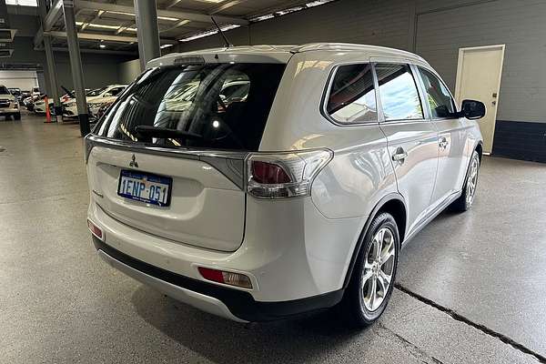 2014 Mitsubishi Outlander ES ZJ