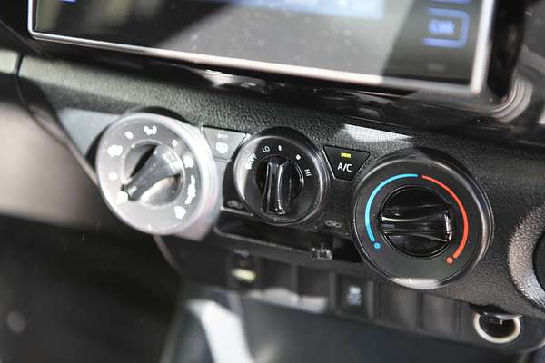 2015 Toyota Hilux Workmate TGN121R Rear Wheel Drive