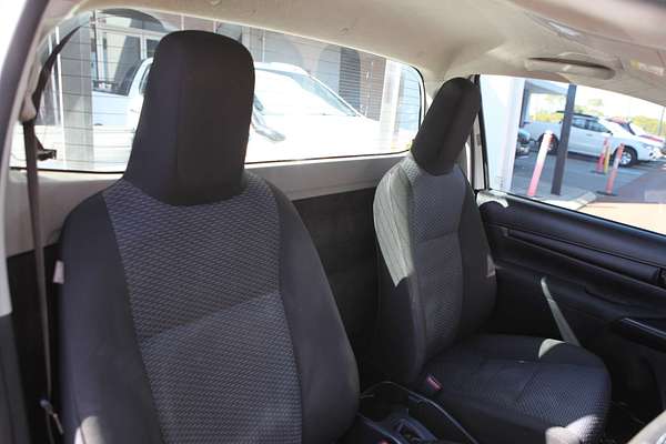 2015 Toyota Hilux Workmate TGN121R Rear Wheel Drive