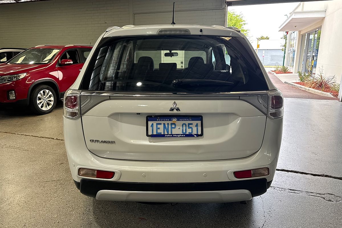 2014 Mitsubishi Outlander ES ZJ