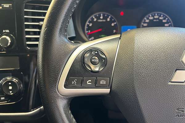 2013 Mitsubishi Outlander ES ZJ