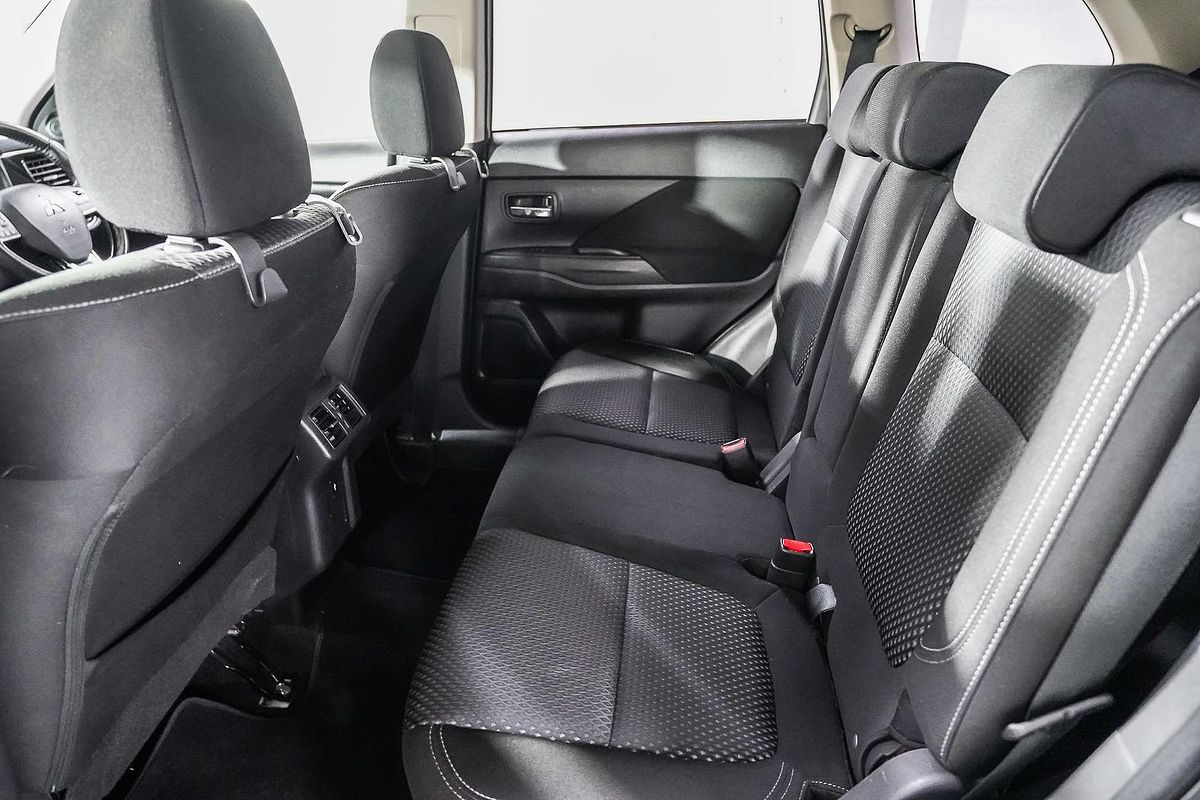 2018 Mitsubishi Outlander ES ZL
