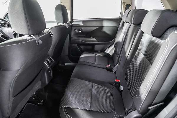 2018 Mitsubishi Outlander ES ZL