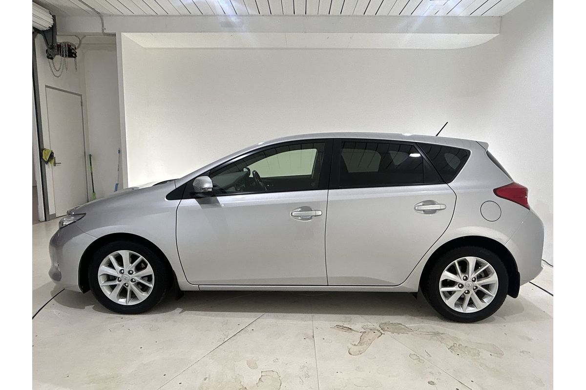 2012 Toyota Corolla Ascent Sport ZRE182R