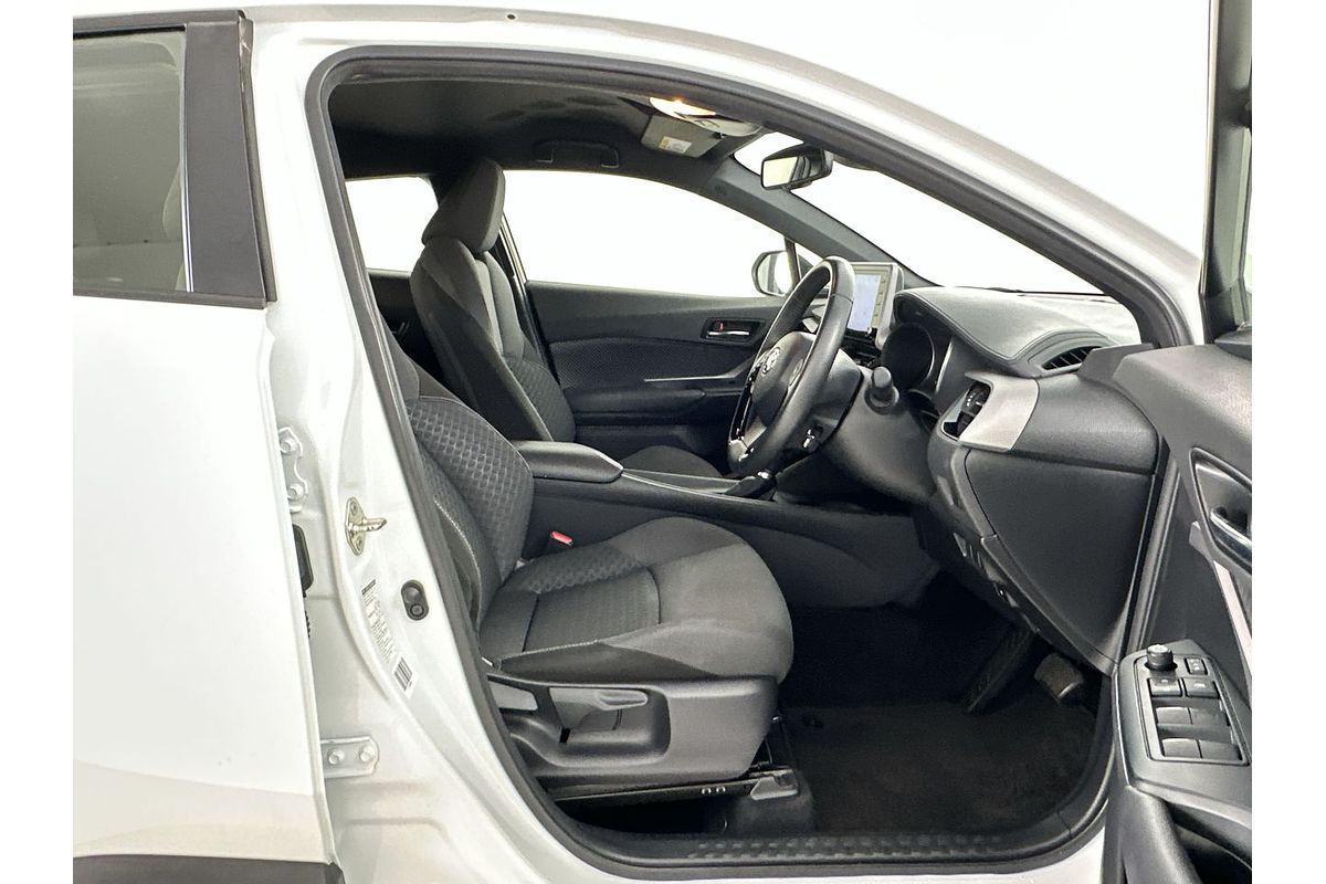 2023 Toyota C-HR GXL NGX10R