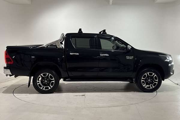 2021 Toyota Hilux SR5 GUN126R 4X4