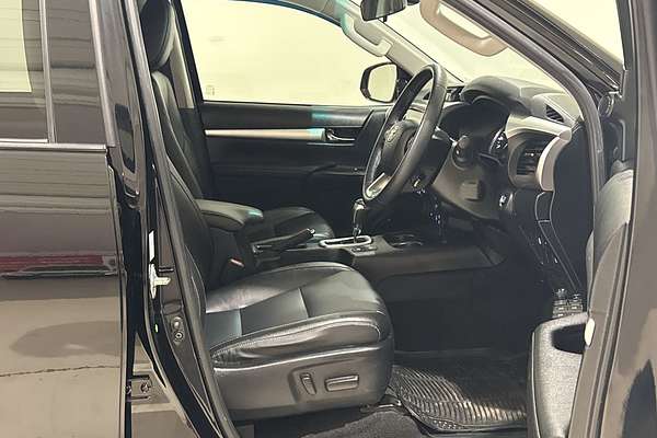 2021 Toyota Hilux SR5 GUN126R 4X4