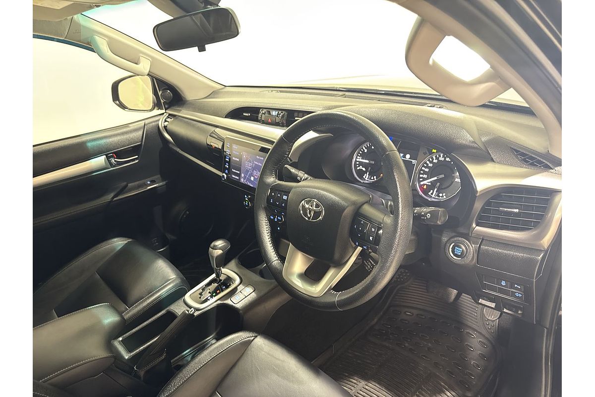 2021 Toyota Hilux SR5 GUN126R 4X4