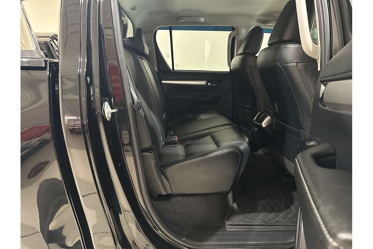2021 Toyota Hilux SR5 GUN126R 4X4