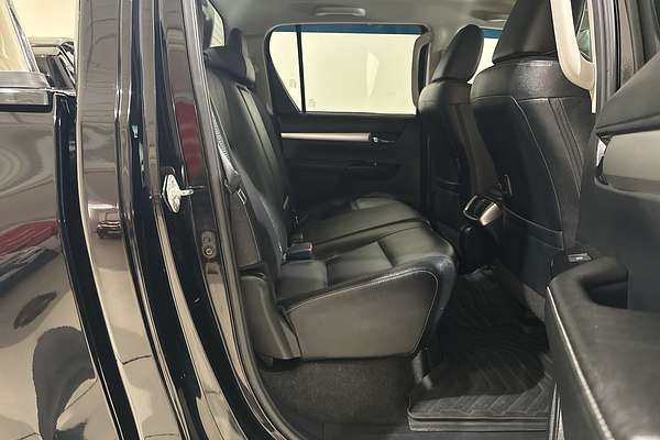 2021 Toyota Hilux SR5 GUN126R 4X4