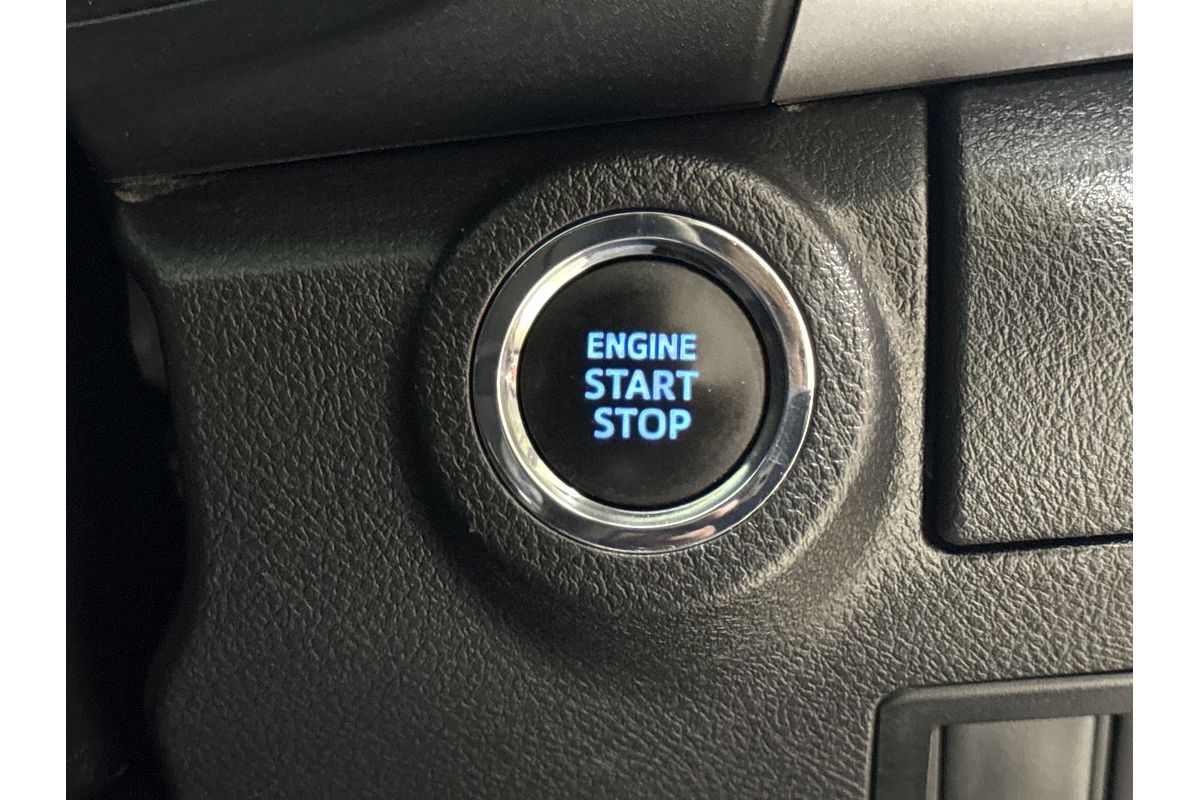 2021 Toyota Hilux SR5 GUN126R 4X4