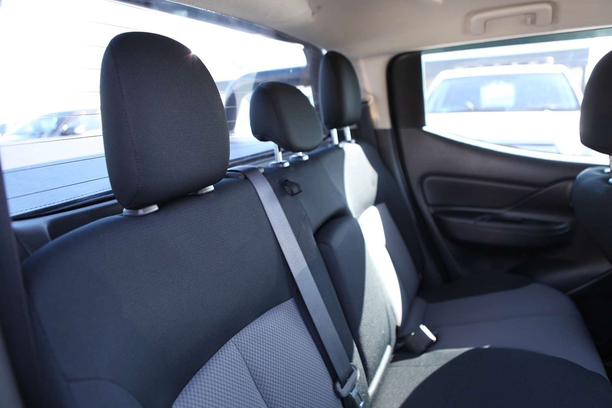 2019 Mitsubishi Triton GLX MR 4X4