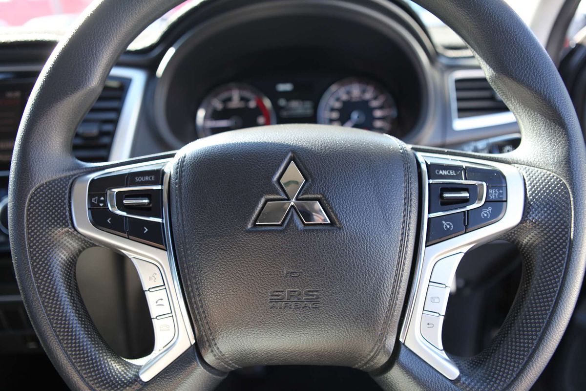 2019 Mitsubishi Triton GLX MR 4X4
