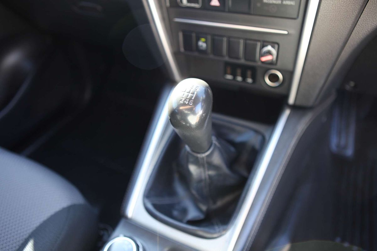 2019 Mitsubishi Triton GLX MR 4X4