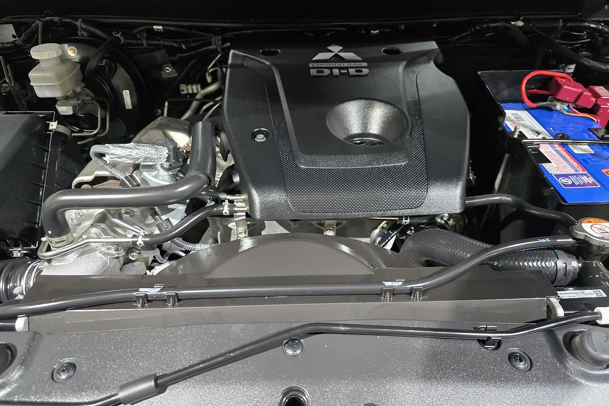 2021 Mitsubishi Triton GLX-R MR 4X4