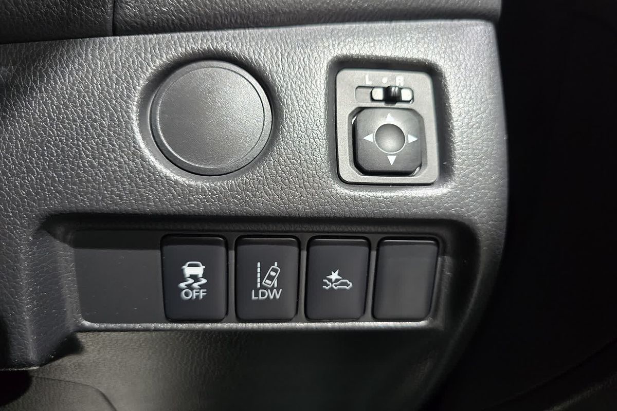 2021 Mitsubishi Triton GLX-R MR 4X4